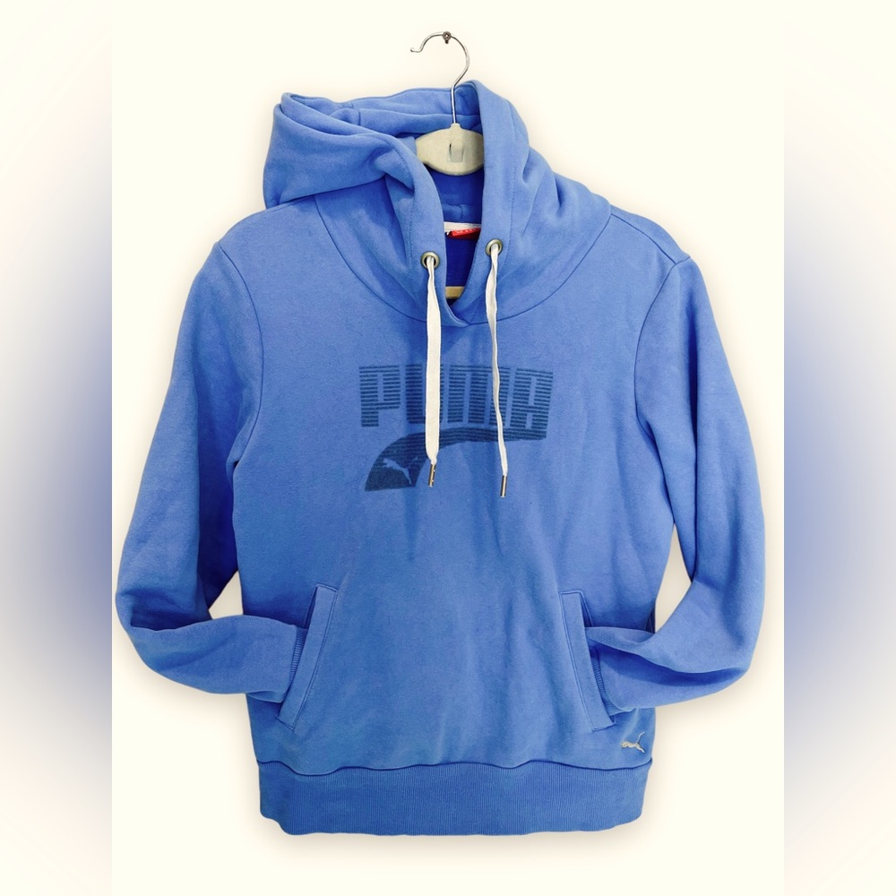 Velvety Soft Puma Sweatshirt | M |